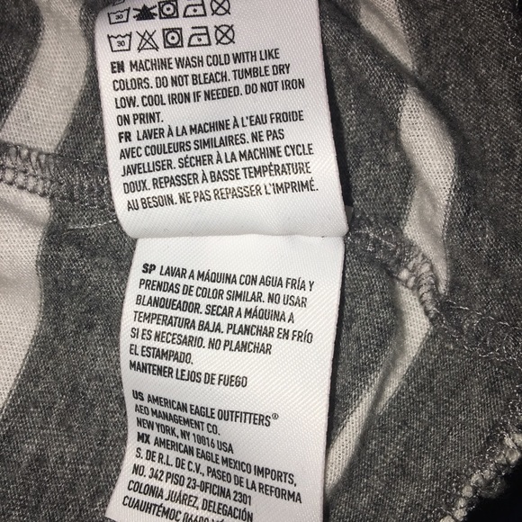😜Women’s American Eagle Striped t-shirt😜 - Picture 6 of 7